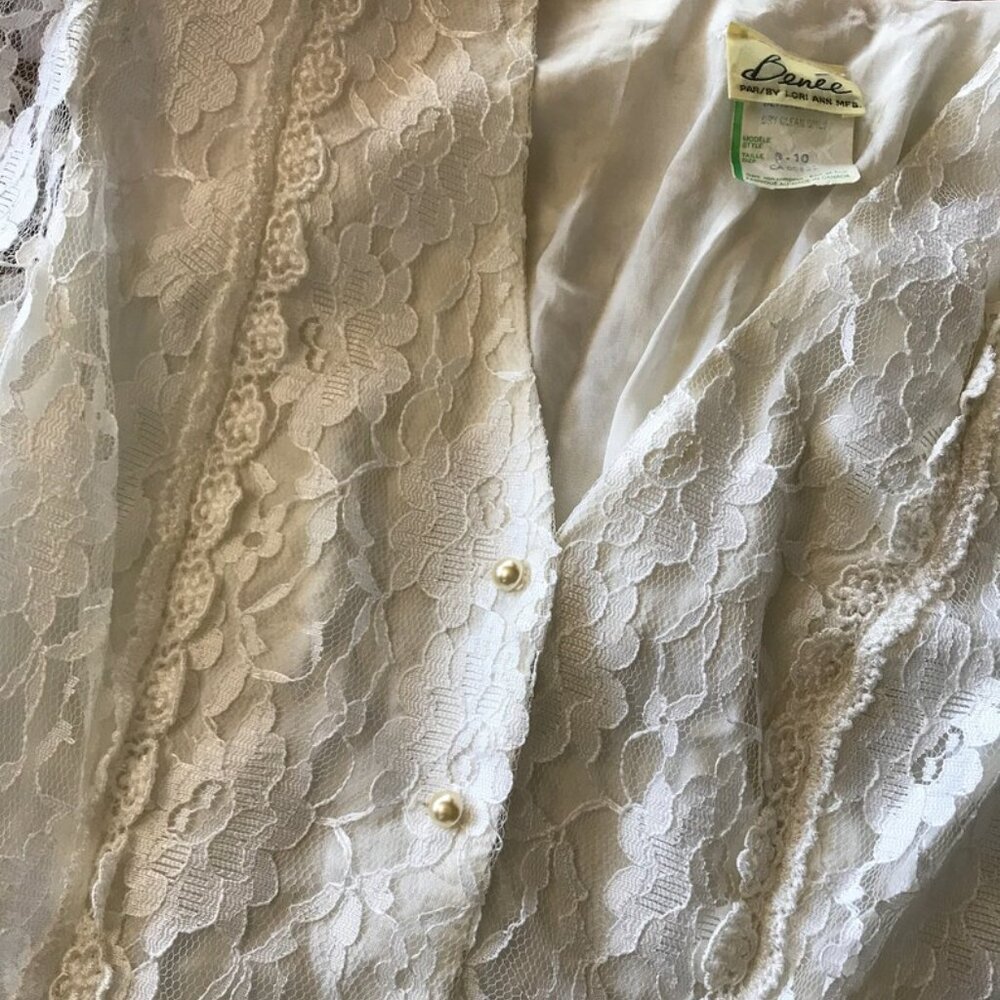 Vintage Women's White Lace Peplum Blouse - Picture 2 of 14